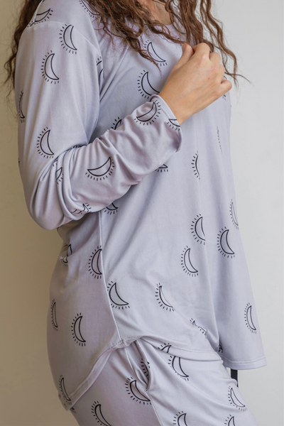 Conjunto Pijama Lunas Manga Larga